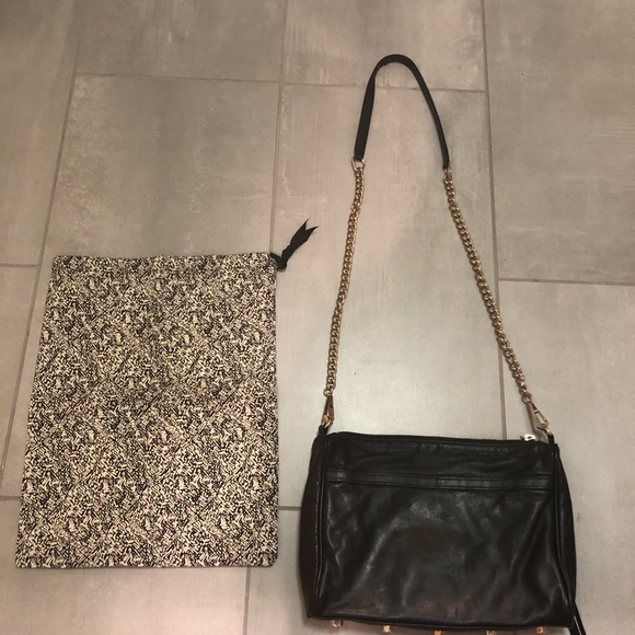 Rebecca Minkoff Cross Body Bag with Dust Bag. - Picture 3 of 4